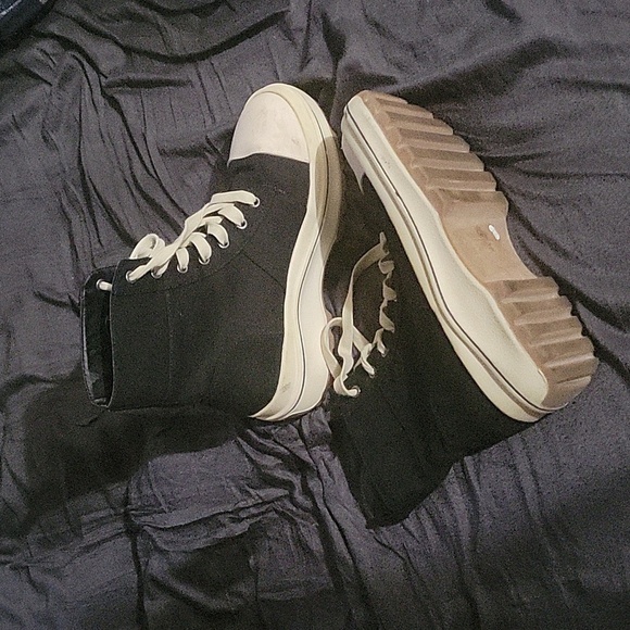 MIA Shoes - MIA Hi-Top Chunky Sneakers, 7.5